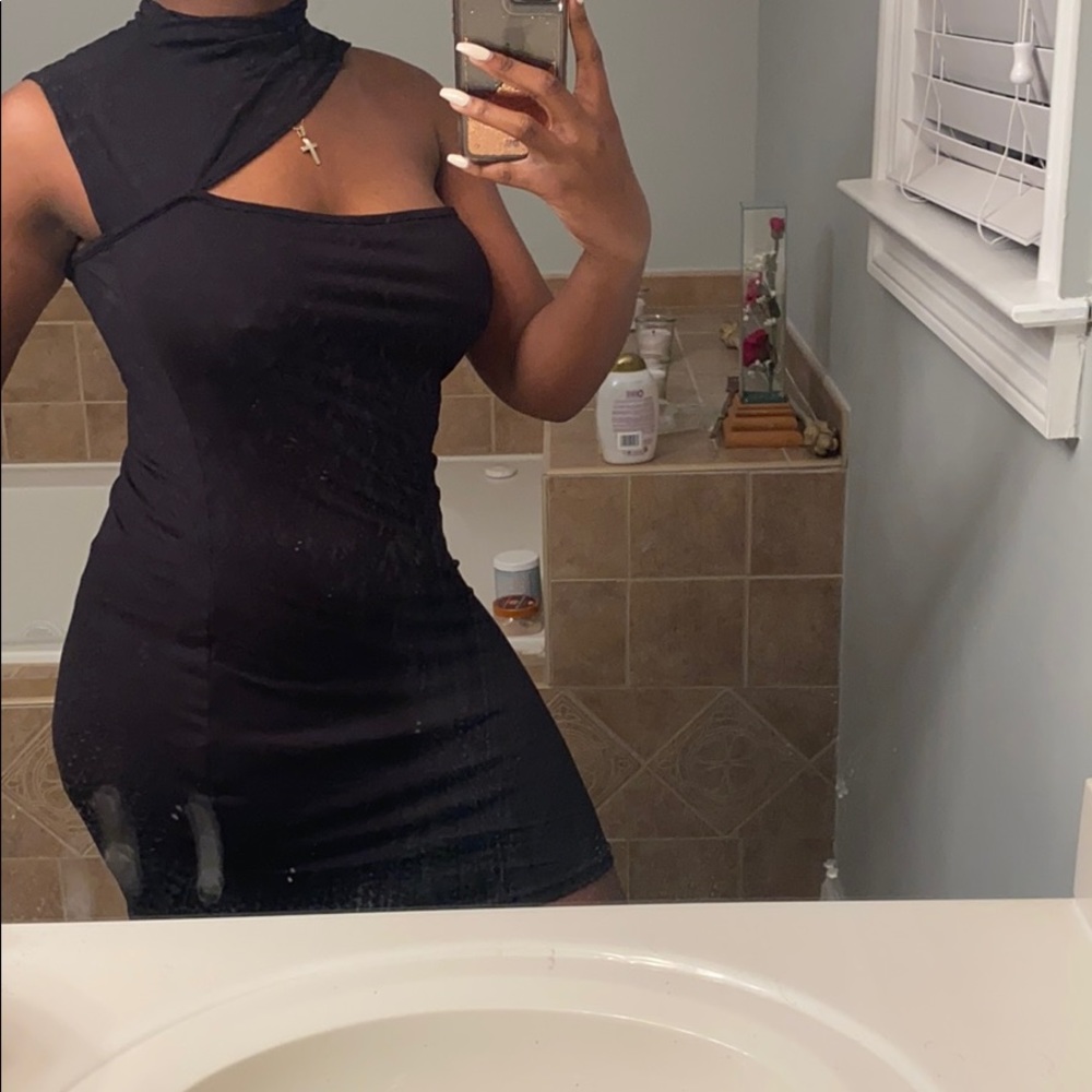 Cute black dress